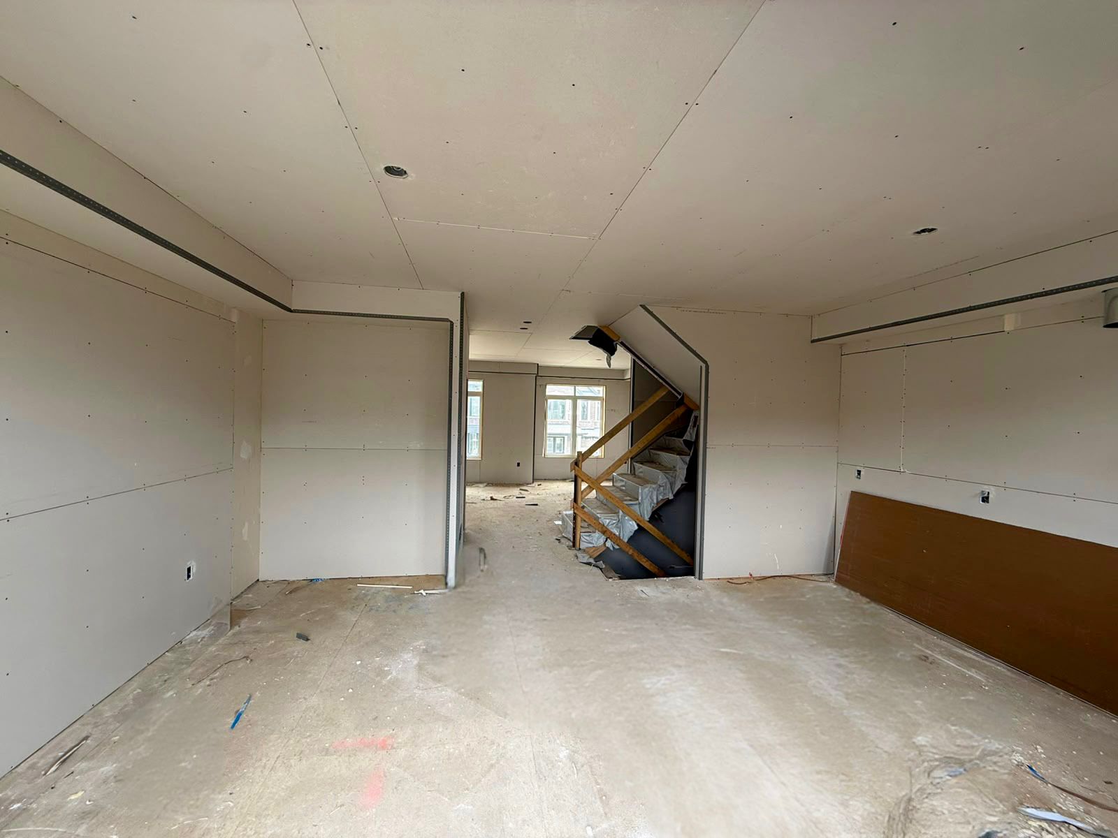 Drywall contractor serving Brampton, Markham and the GTA